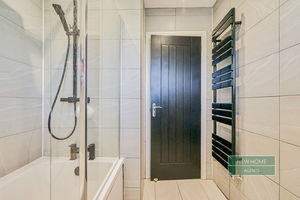 Photo 16- click for photo gallery